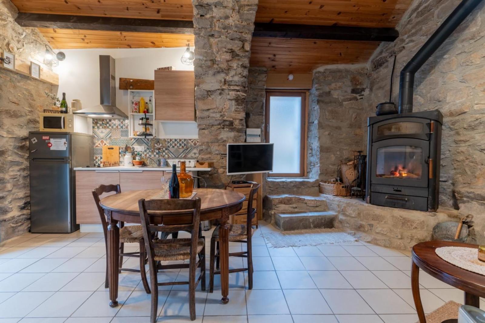 Petite Maison Pleine Nature La Bastide-Pradines Buitenkant foto